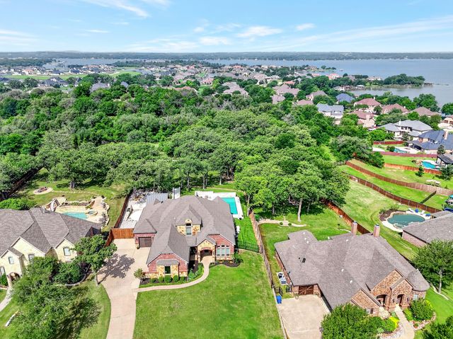 12601 Indian Creek Drive, Fort Worth, TX 76179