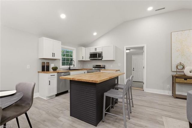 2512 Oak Ridge Road, Oak Ridge, NC 27310