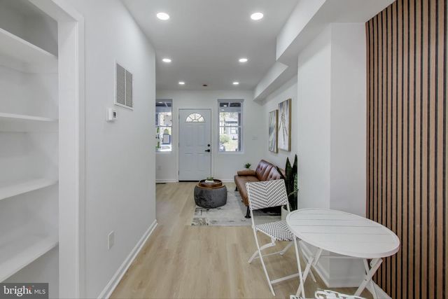 1721 L ST NE, Washington, DC 20002