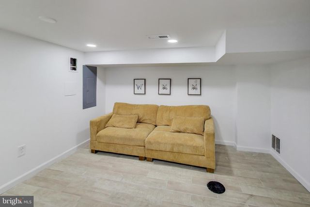 1721 L ST NE, Washington, DC 20002