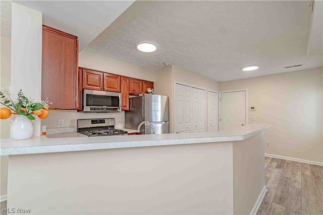 6735 Columbine Court, Middleburg Heights, OH 44130