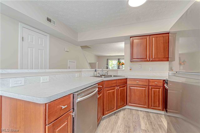 6735 Columbine Court, Middleburg Heights, OH 44130