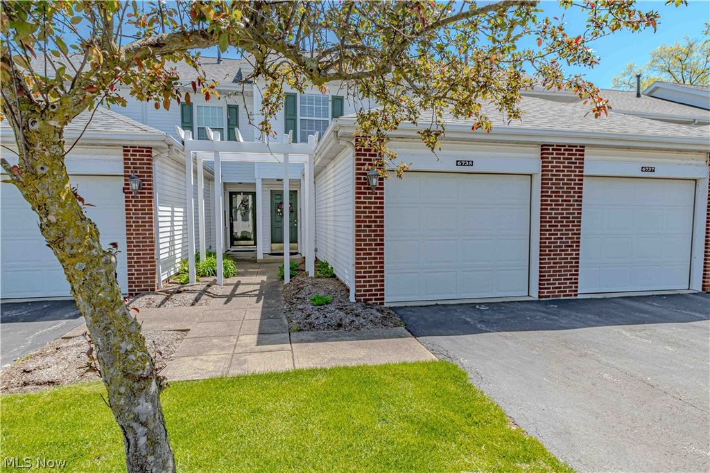 6735 Columbine Court, Middleburg Heights, OH 44130