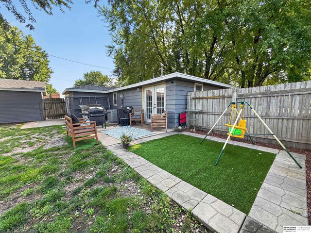 221 Voss Road, Grand Island, NE 68801