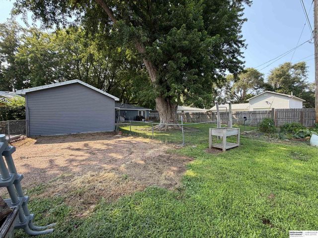 221 Voss Road, Grand Island, NE 68801