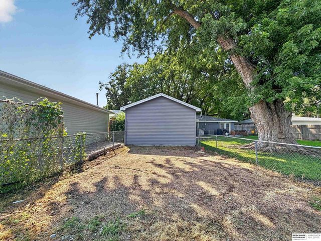 221 Voss Road, Grand Island, NE 68801
