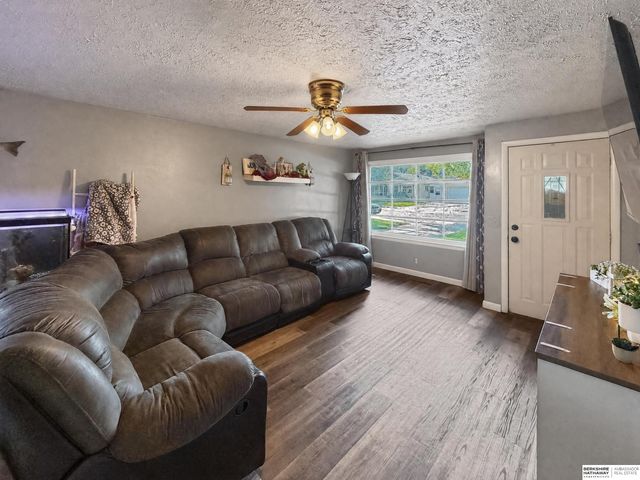 221 Voss Road, Grand Island, NE 68801