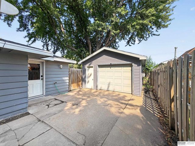 221 Voss Road, Grand Island, NE 68801
