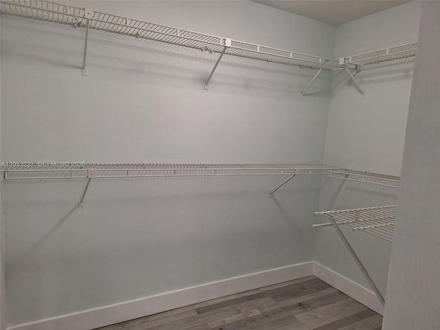 18810 NW 57th Ave 104, Hialeah, FL 33015