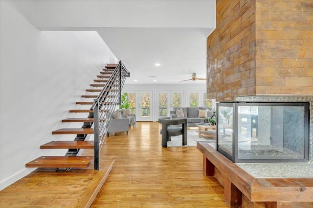 9918 Coldwater Circle, Dallas, TX 75228