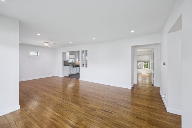 9918 Coldwater Circle, Dallas, TX 75228