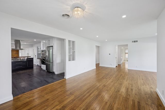 9918 Coldwater Circle, Dallas, TX 75228