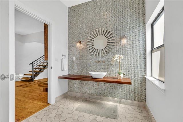 9918 Coldwater Circle, Dallas, TX 75228