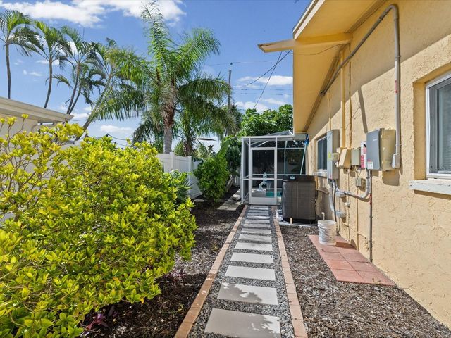 108 24TH STREET, Belleair Beach, FL 33786