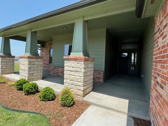 11213 NW 135th Street, Yukon, OK 73099