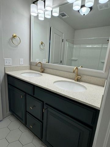 11213 NW 135th Street, Yukon, OK 73099