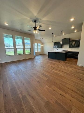 11213 NW 135th Street, Yukon, OK 73099