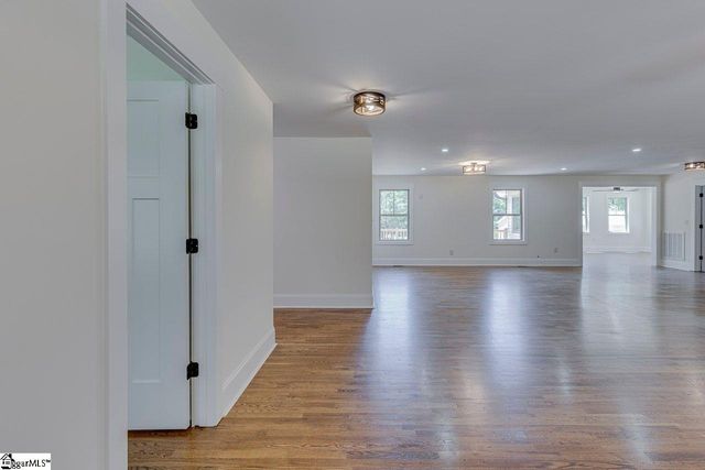1041 Motlow School Road, Campobello, SC 29322