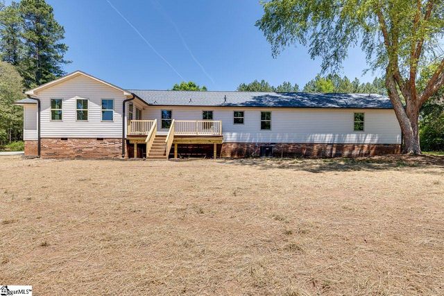 1041 Motlow School Road, Campobello, SC 29322
