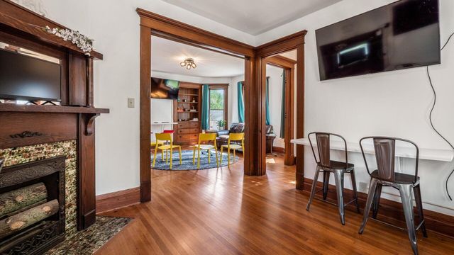 216 S Main Street, Granville, OH 43023