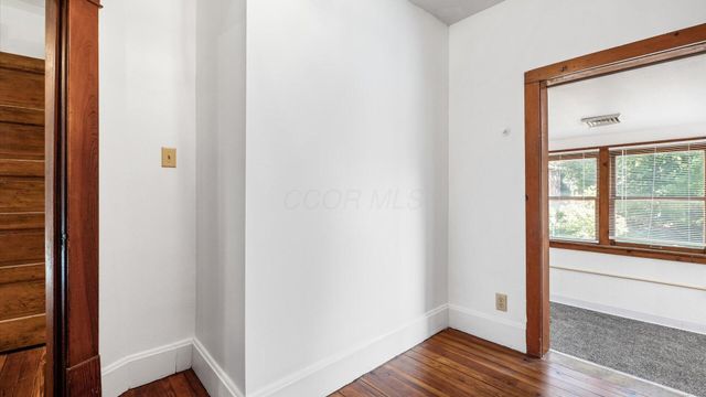 216 S Main Street, Granville, OH 43023