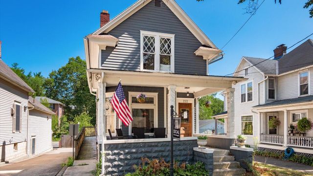 216 S Main Street, Granville, OH 43023