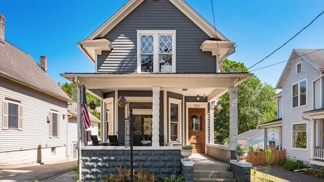 216 S Main Street, Granville, OH 43023