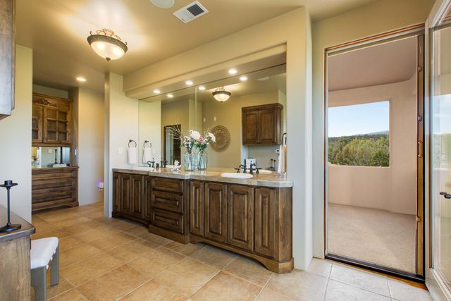 2 Concha Court, Sandia Park, NM 87047