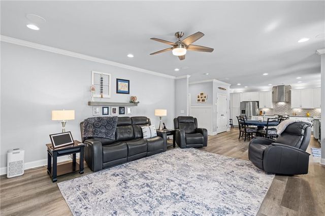 5834 Ridgedale Court, Gainesville, GA 30506