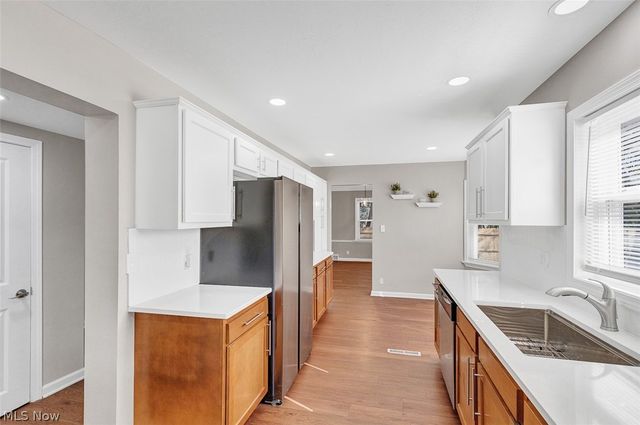 593 Mineola Avenue, Akron, OH 44320