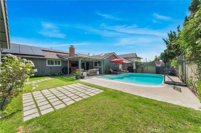 840 S Yorba, Orange, CA 92869