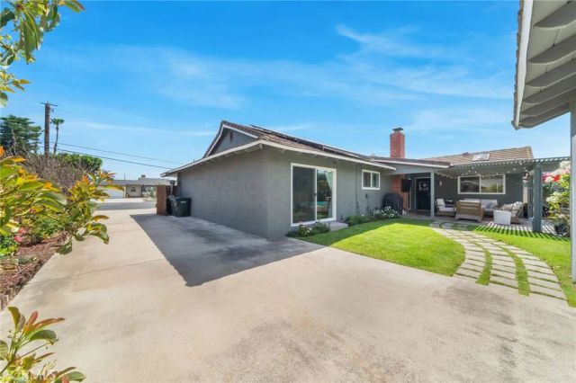 840 S Yorba, Orange, CA 92869