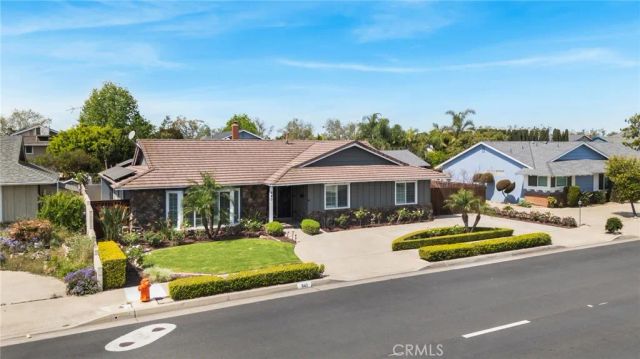 840 S Yorba, Orange, CA 92869
