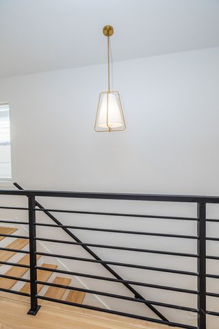 6044 S Eberhart Avenue, Chicago, IL 60637