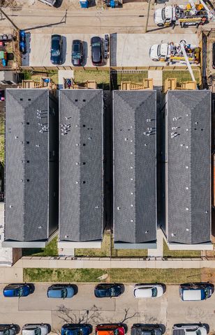 6044 S Eberhart Avenue, Chicago, IL 60637