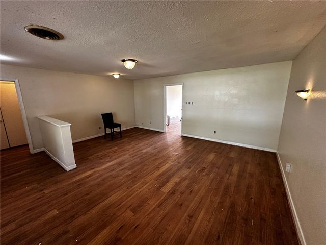 903 Elmwood Drive, Baytown, TX 77520