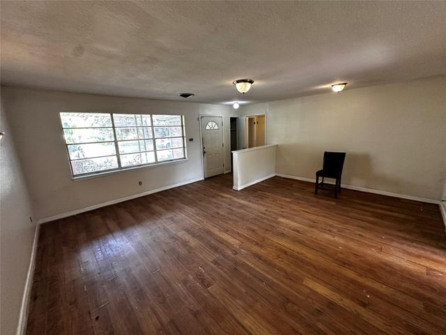 903 Elmwood Drive, Baytown, TX 77520