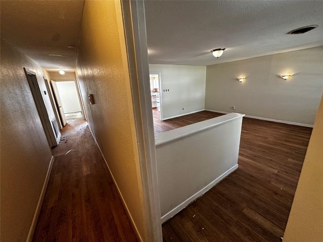 903 Elmwood Drive, Baytown, TX 77520