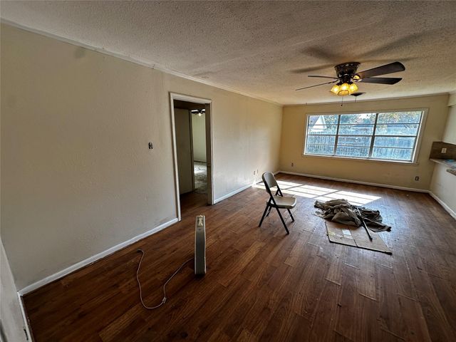 903 Elmwood Drive, Baytown, TX 77520