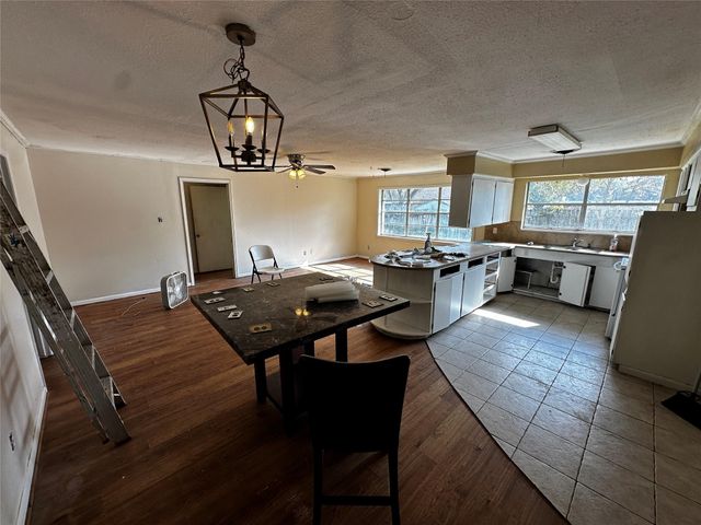 903 Elmwood Drive, Baytown, TX 77520