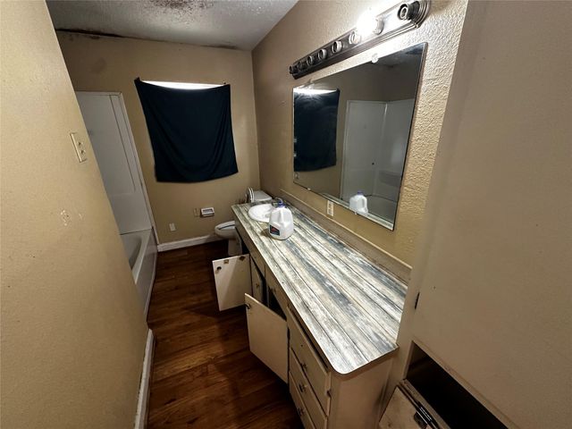 903 Elmwood Drive, Baytown, TX 77520