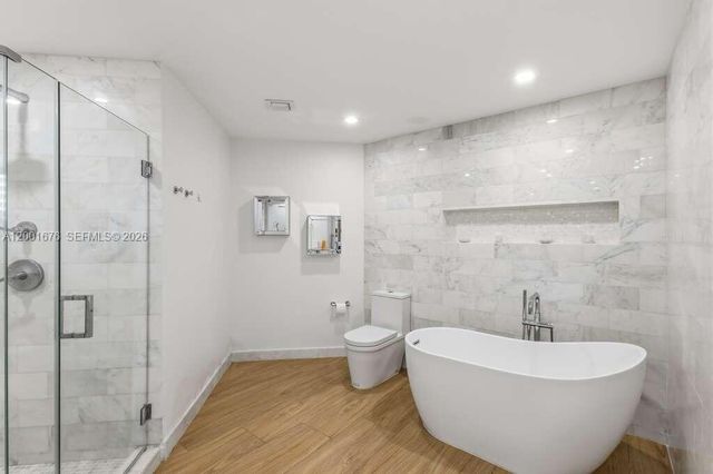 888 Brickell Key Dr 1207, Miami, FL 33131