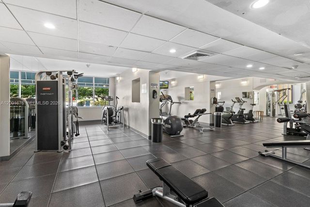 888 Brickell Key Dr 1207, Miami, FL 33131