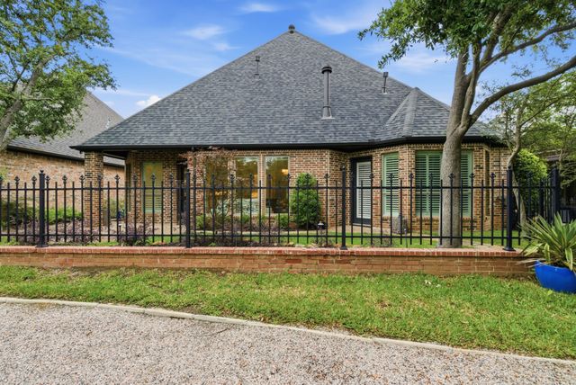 1617 Heathermore, Colleyville, TX 76034