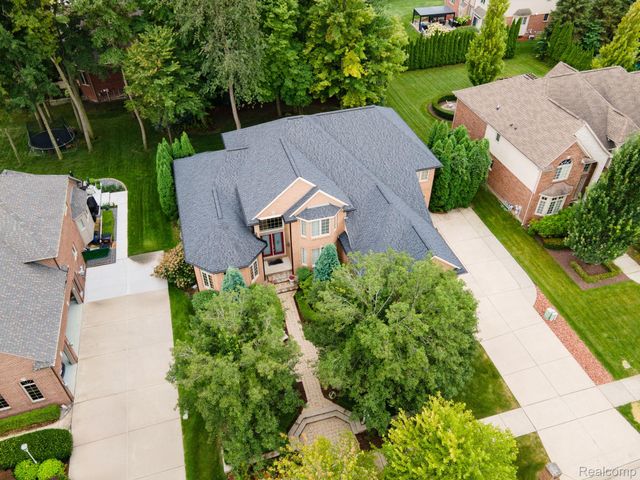 13046 Partridge Run, Shelby Charter Township, MI 48315