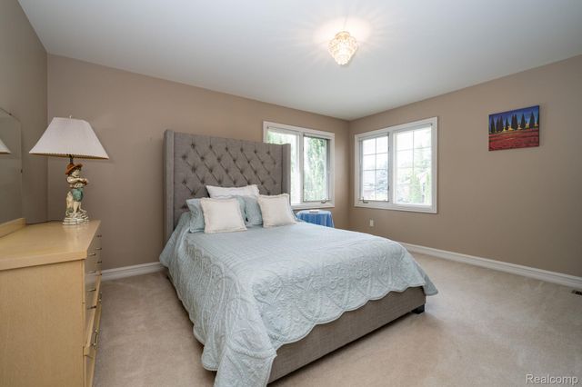 13046 Partridge Run, Shelby Charter Township, MI 48315