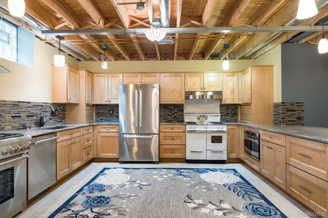 13046 Partridge Run, Shelby Charter Township, MI 48315