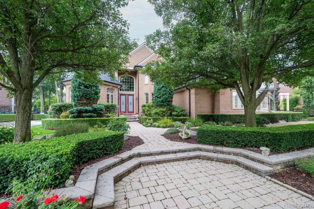 13046 Partridge Run, Shelby Charter Township, MI 48315