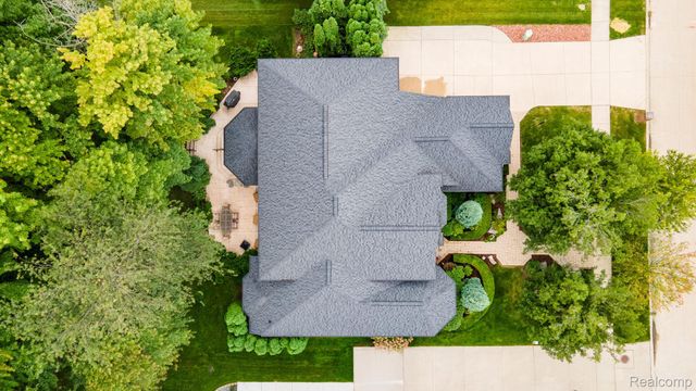 13046 Partridge Run, Shelby Charter Township, MI 48315