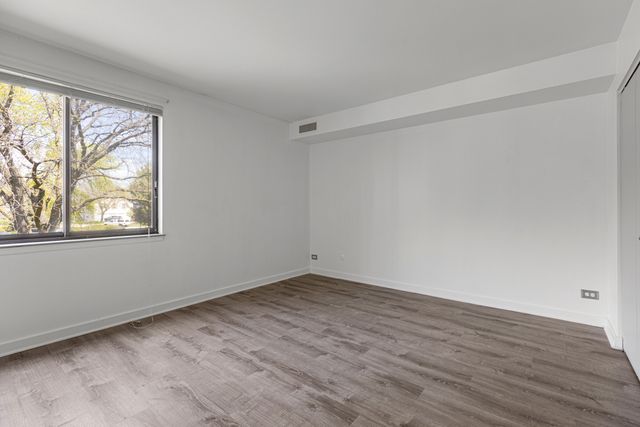898 Wellington Avenue 218, Elk Grove Village, IL 60007